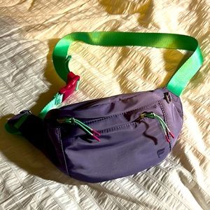 Fabletics round shoulder bag purple - brand new -
